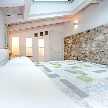 Apartment And Studio Ca' 3 Vie โรวีน ภายนอก รูปภาพ