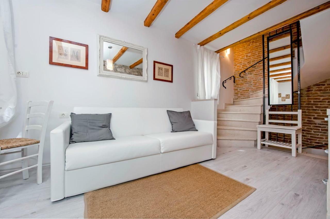 Apartment And Studio Ca' 3 Vie โรวีน ภายนอก รูปภาพ