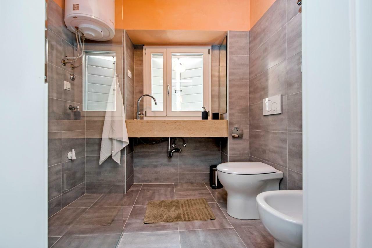 Apartment And Studio Ca' 3 Vie โรวีน ภายนอก รูปภาพ