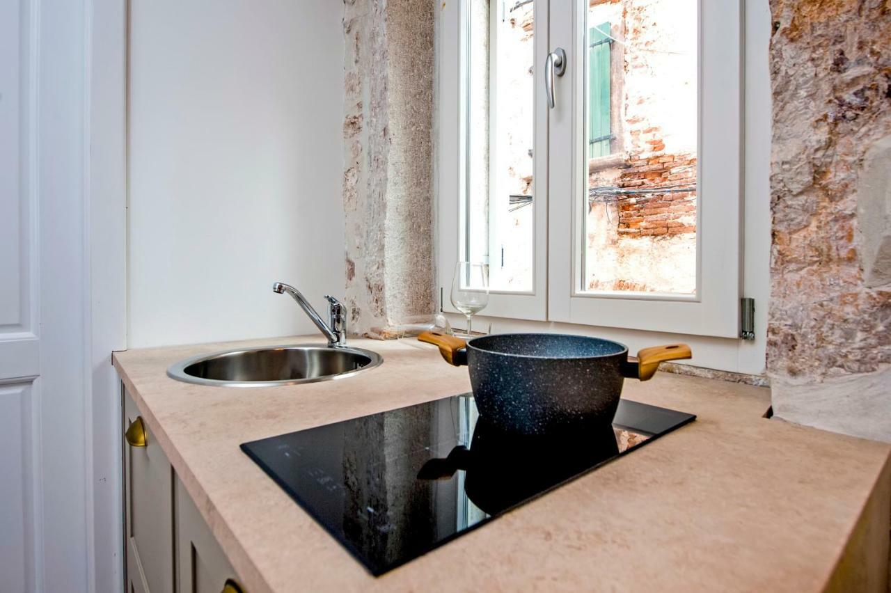Apartment And Studio Ca' 3 Vie โรวีน ภายนอก รูปภาพ