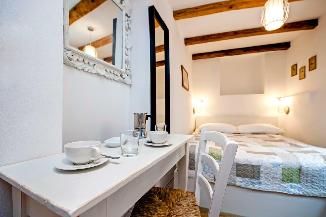 Apartment And Studio Ca' 3 Vie โรวีน ภายนอก รูปภาพ